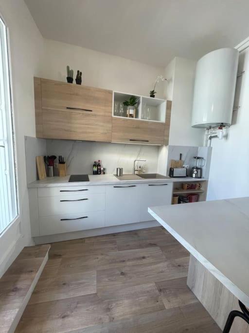 Apartmán L'Echappee Chic Au Coeur De Valence Valence  Exteriér fotografie